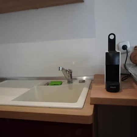 Calm Im Erdgeschoss Mit Eigenem Eingang Appartement *