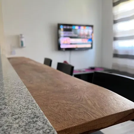 Calm Im Erdgeschoss Mit Eigenem Eingang Appartement Niederdorla