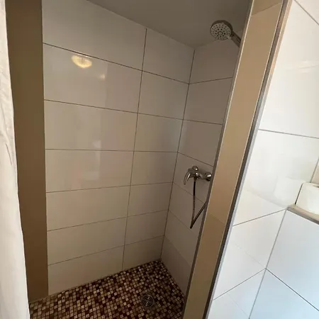 Calm Im Erdgeschoss Mit Eigenem Eingang *