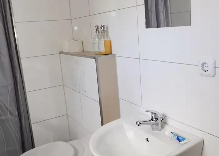 Appartement Calm Im Erdgeschoss Mit Eigenem Eingang *